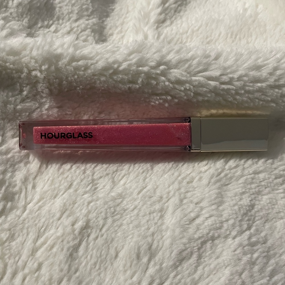 Hourglass High Shine Volumizing Unreal Gloss - Cosmic